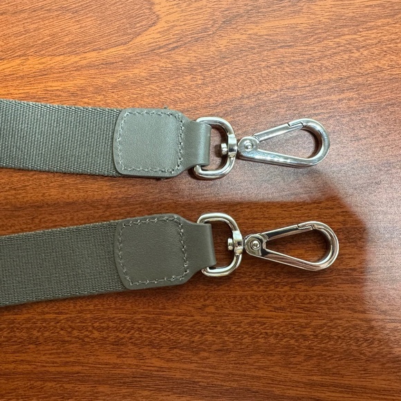 ❤️Like New! Quince Revive Nylon Camera Crossbody - Picture 9 of 9